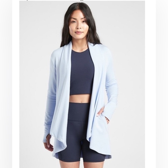 Athleta Sweaters - Athleta Pranayama Wrap size Small petite